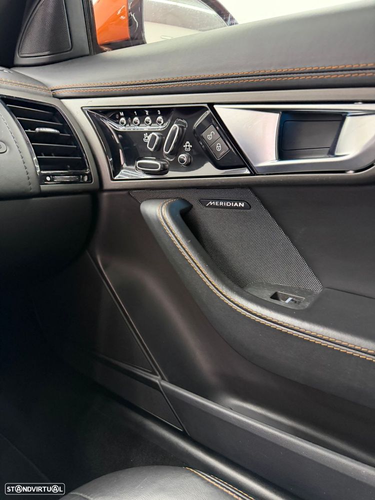 Jaguar F-Type 5.0 V8 S/C SVR AWD - 15