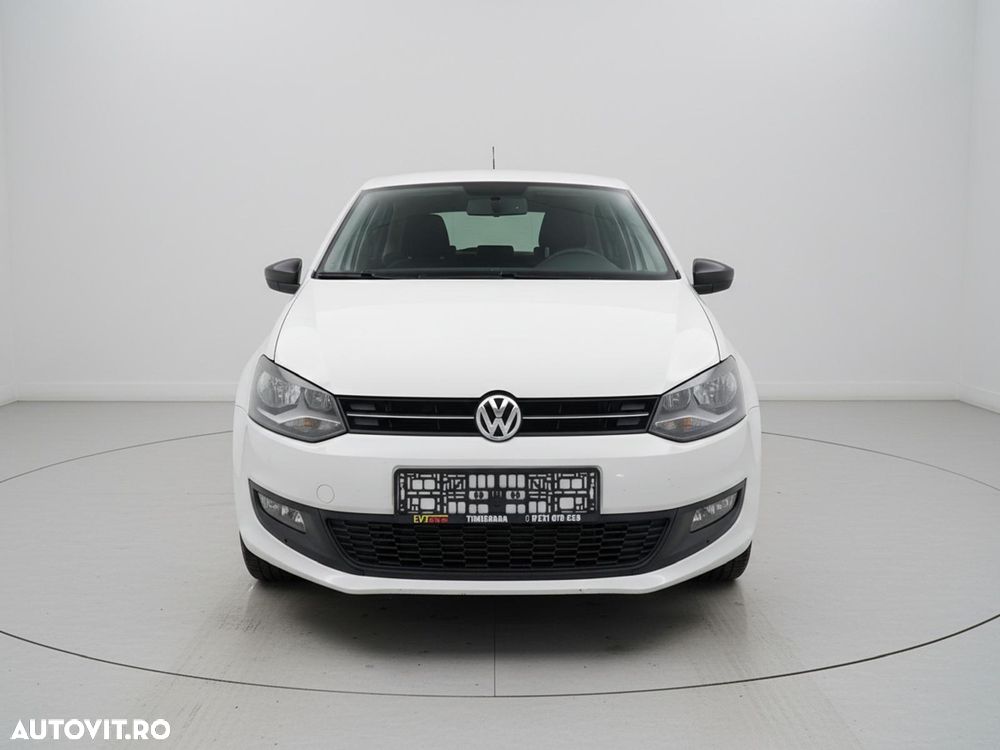 Volkswagen Polo - 2