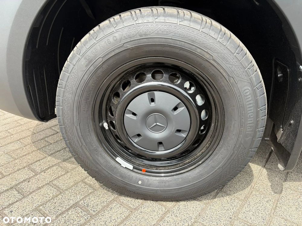 Mercedes-Benz Sprinter - 6
