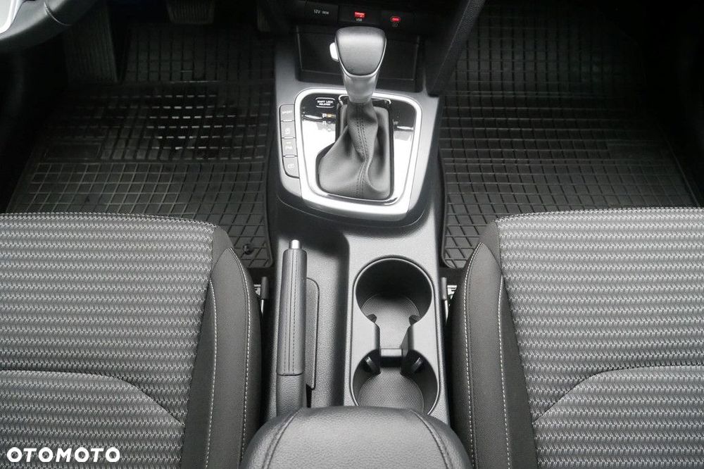Kia XCeed - 11