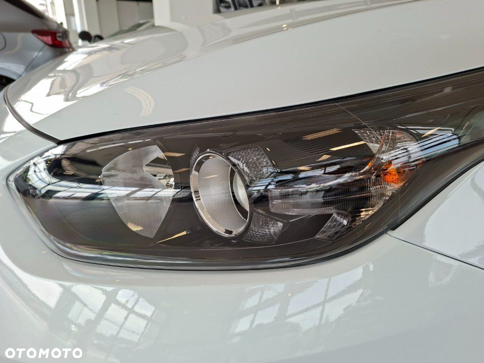 Kia Ceed - 12