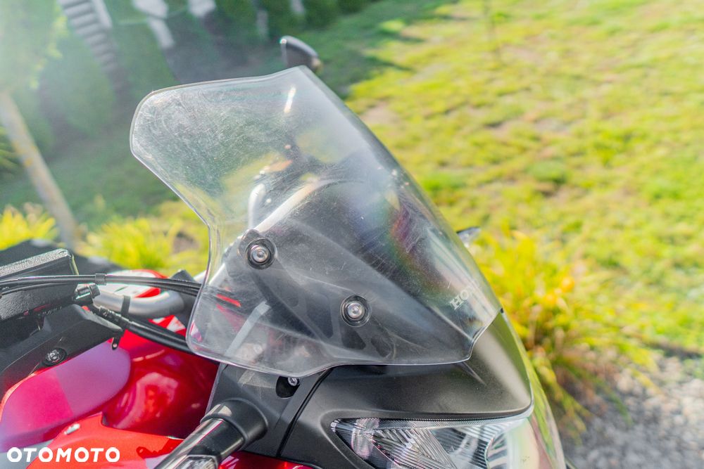 Honda VFR - 14