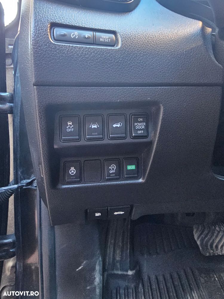 Nissan X-Trail 2.0D XTRONIC Start/Stop 4x4-i Tekna - 3