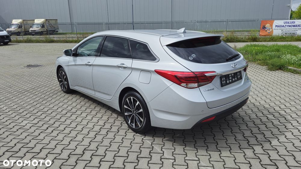 Hyundai i40 Kombi 1.7 CRDi Premium - 4