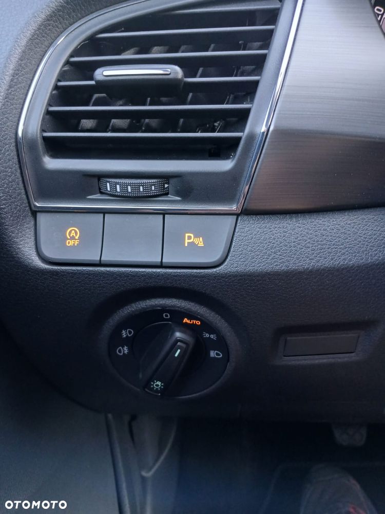 Skoda Fabia 1.0 MPI Soleil - 12