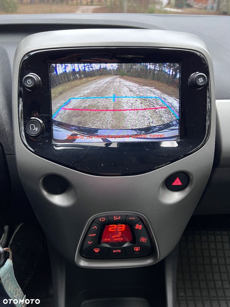 Toyota Aygo x-play - 20