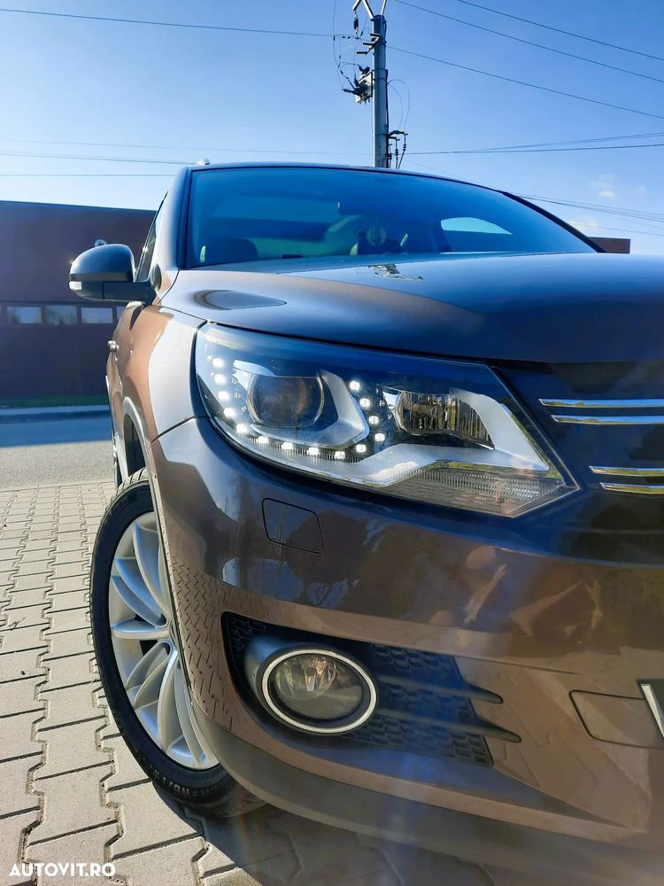 Volkswagen Tiguan 2.0 TDI DPF 4Motion BlueMotion Technology Exclusive - 3
