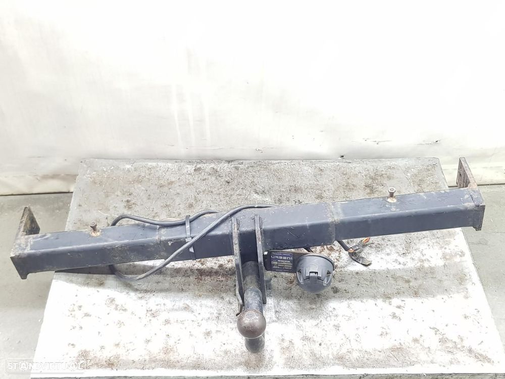 ENGATE REBOQUE TOYOTA LAND CRUISER J9 - 1