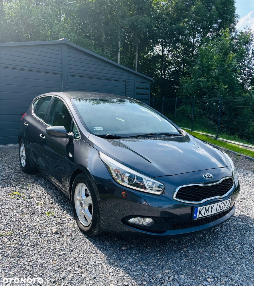 Kia Ceed 1.4 M - 11