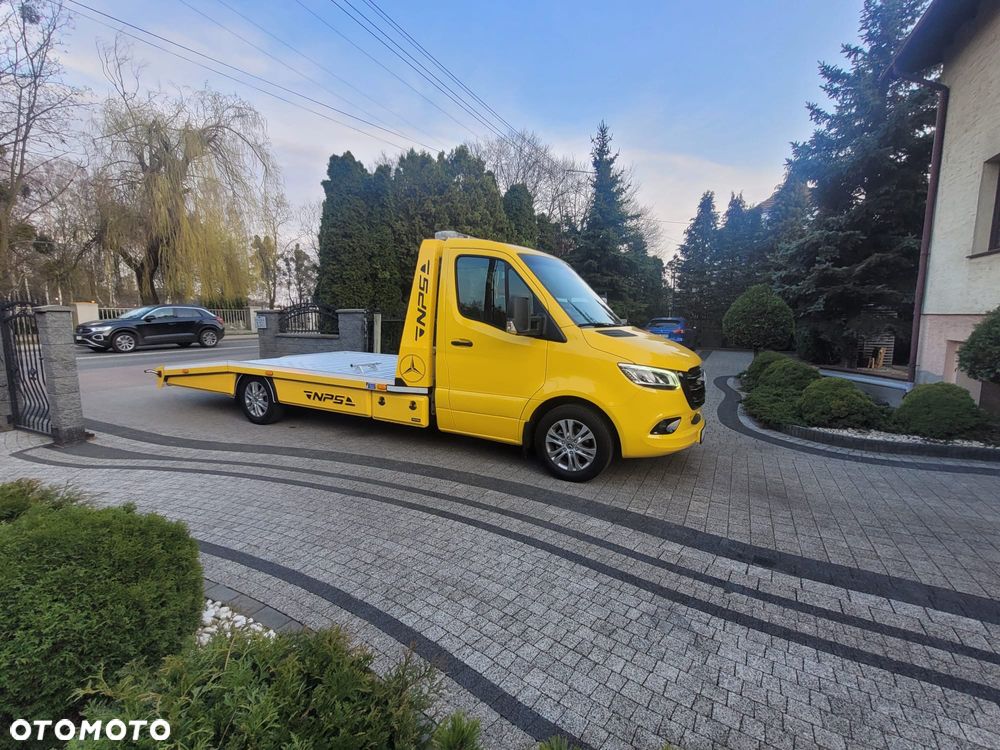 Mercedes-Benz Sprinter - 5