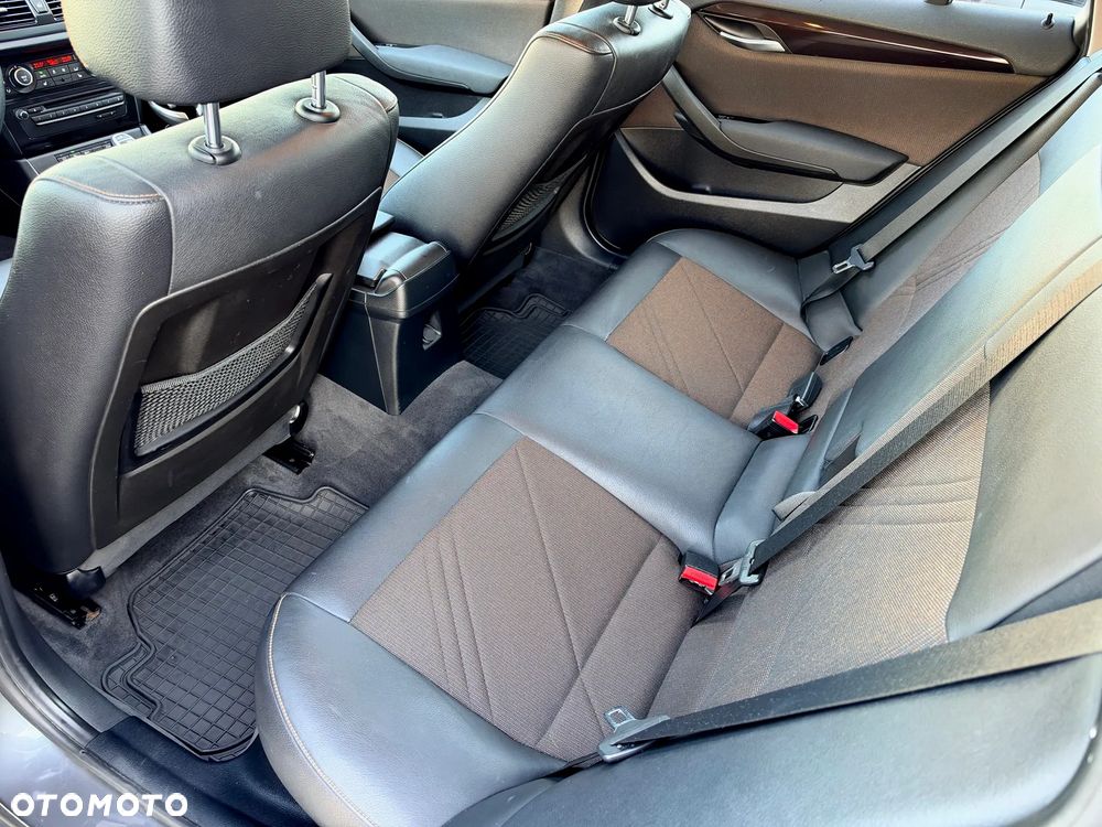 BMW X1 sDrive18d xLine - 8