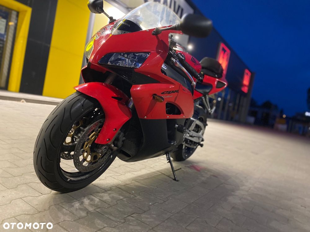 Honda CBR - 4