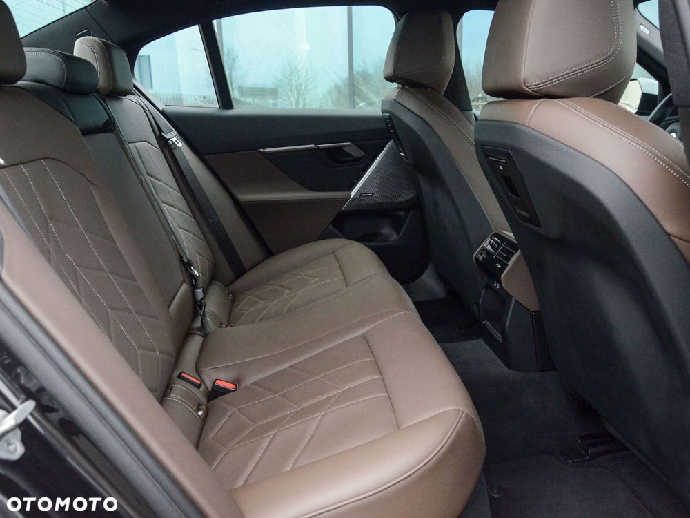 BMW Seria 5 - 29
