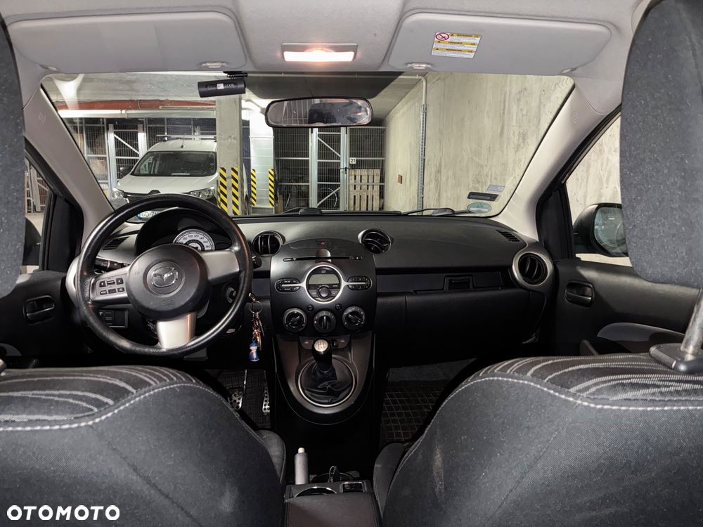 Mazda 2 - 14