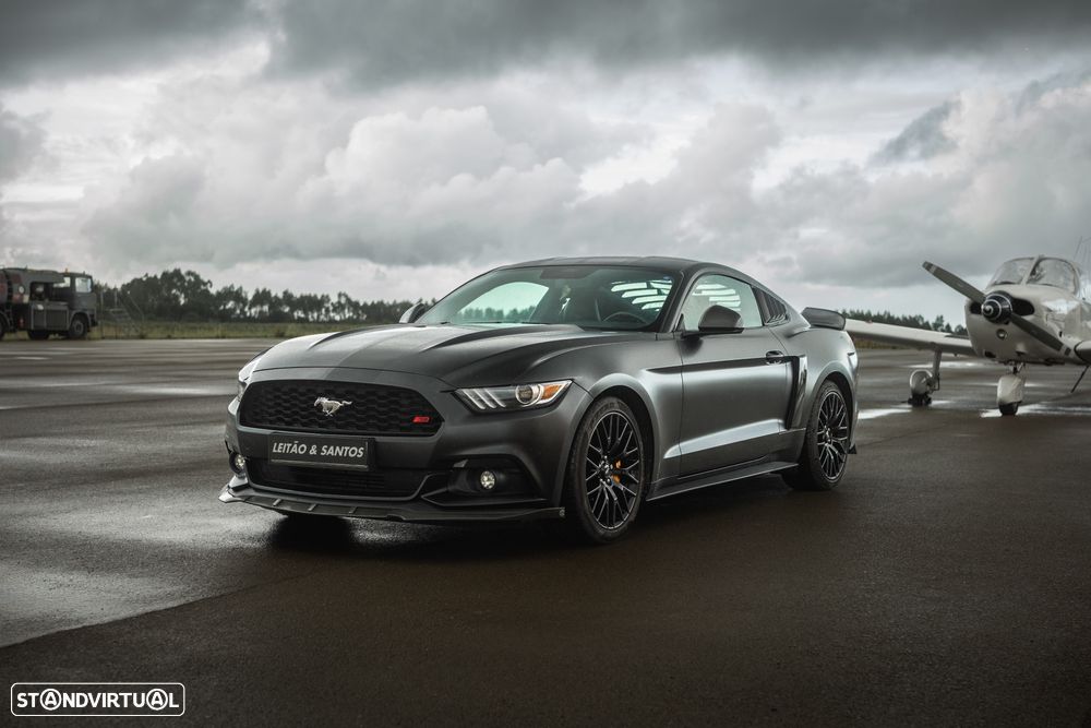 Ford Mustang 2.3 Eco Boost - 32