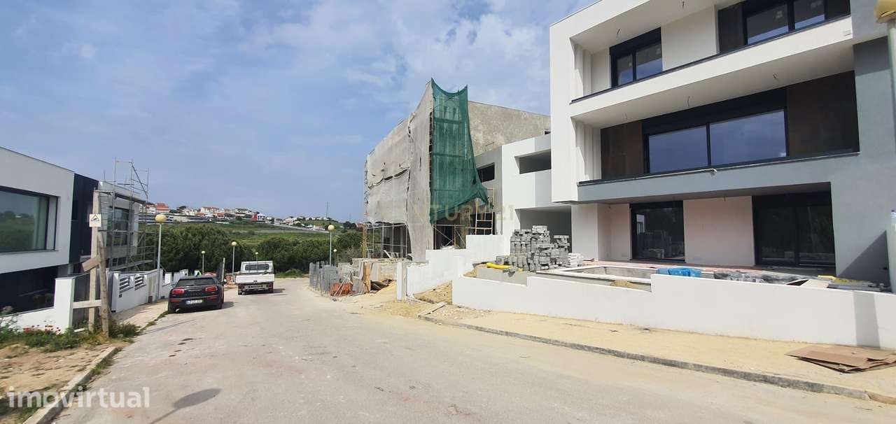 Moradia Luxo T3 + 1 CAPARICA - Grande imagem: 3/19