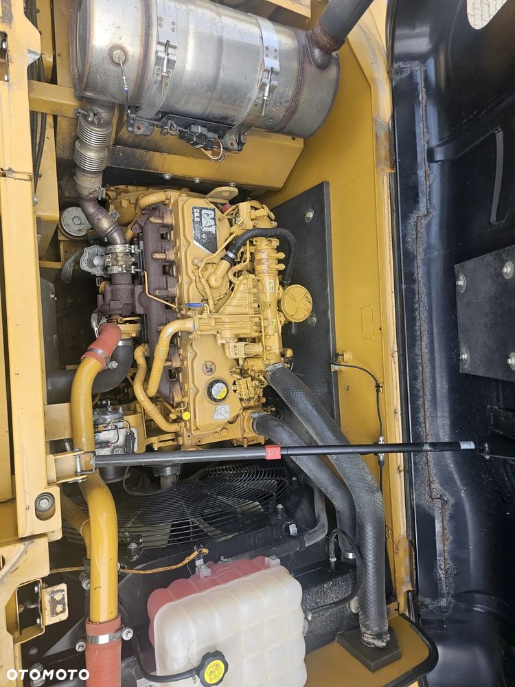 Caterpillar 320 ELRR - 15
