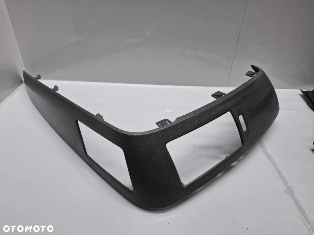OSŁONA ZAŚLEPKA LISTWA PRAWA MERCEDES SPRINTER W906 KONSOLI a9066890137 - 1