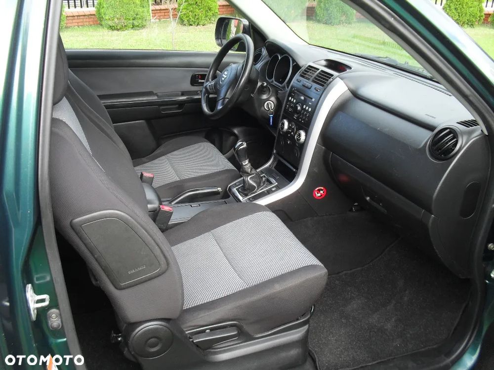 Suzuki Grand Vitara 1.6 - 8