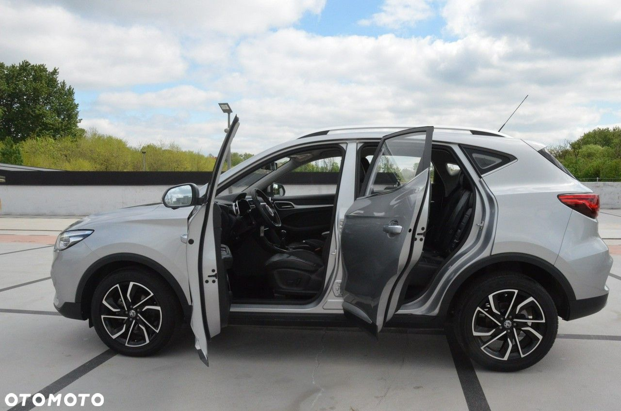 MG ZS - 35