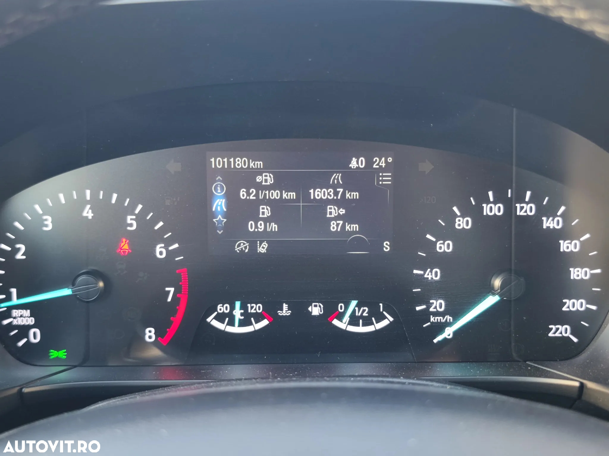 Ford Kuga 1.5 EcoBoost FWD Titanium - 31