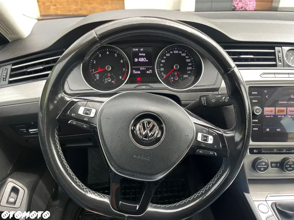 Volkswagen Passat 1.4 TSI BMT Comfortline - 11