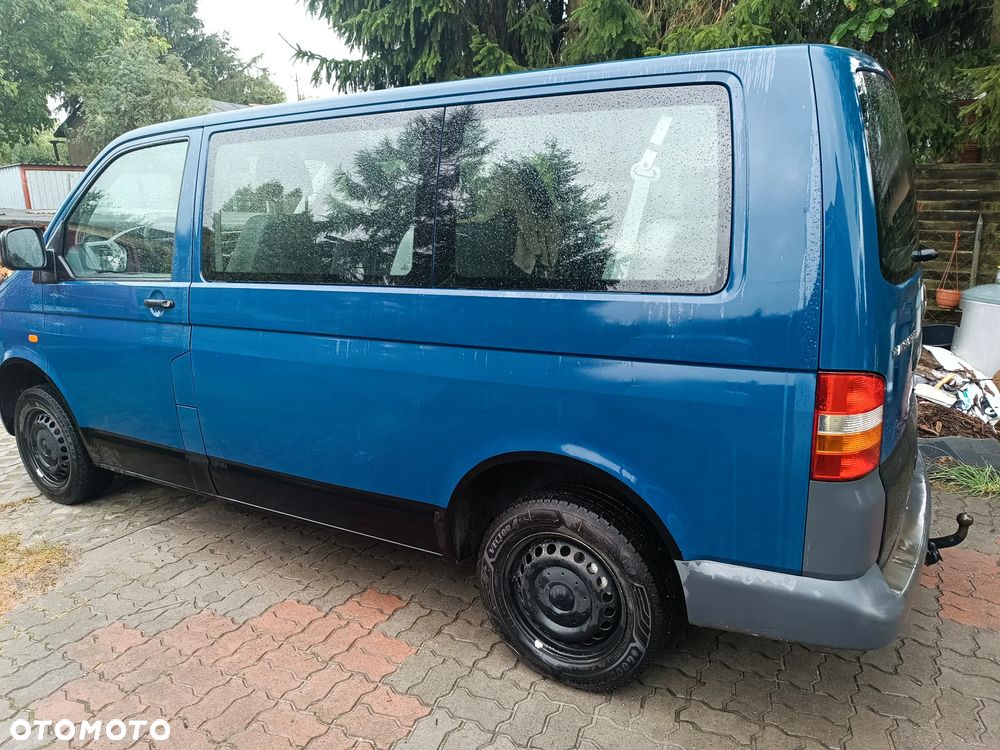 Volkswagen Transporter T5 TDI L2H1 - 2