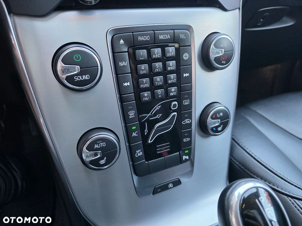 Volvo V40 D3 Geartronic Inscription - 20