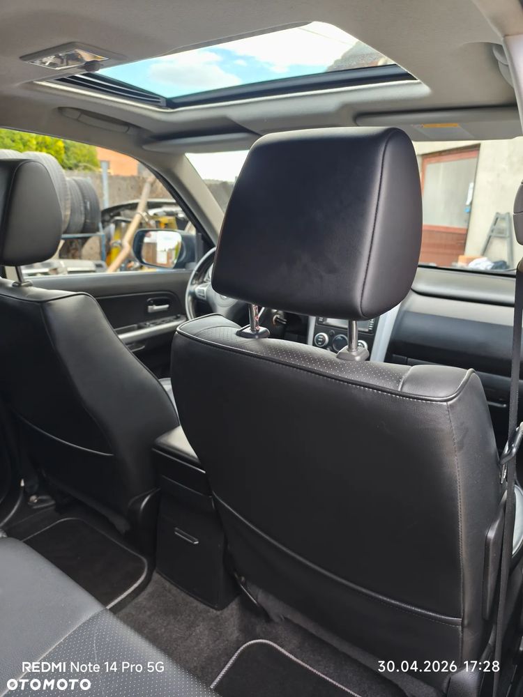 Suzuki Grand Vitara 1.9 DDiS - 26