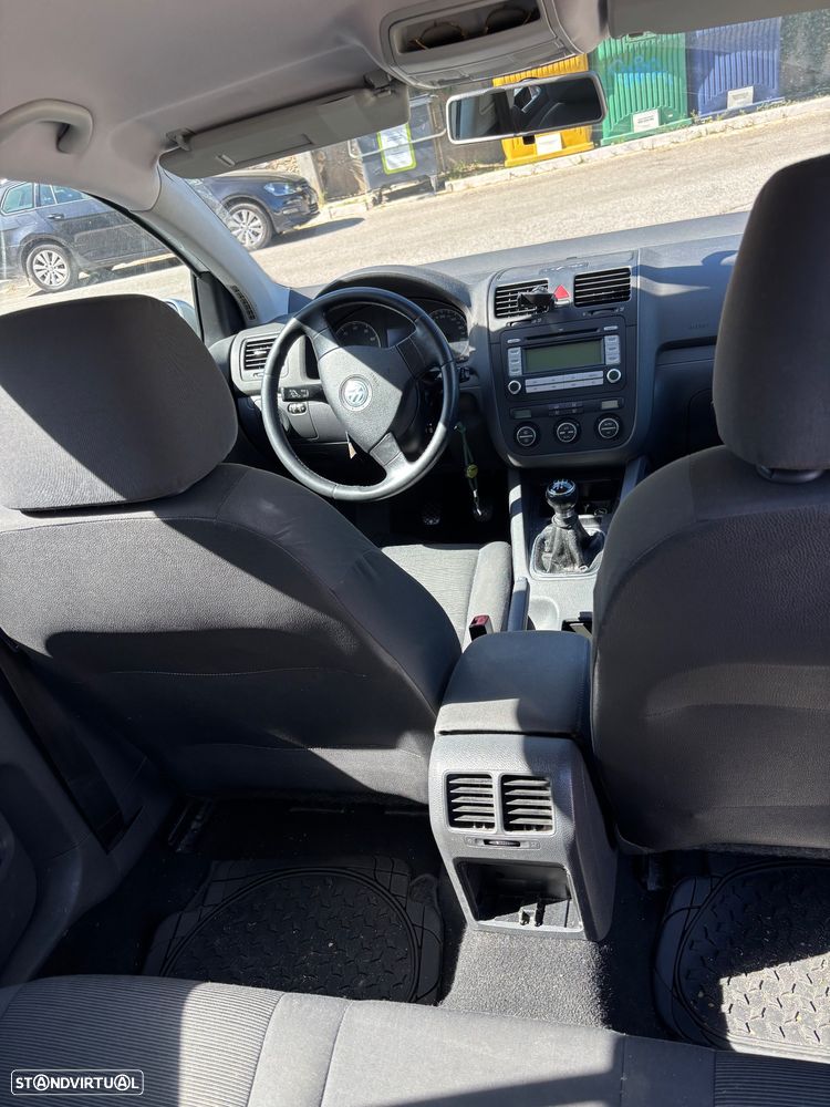 VW Golf - 5