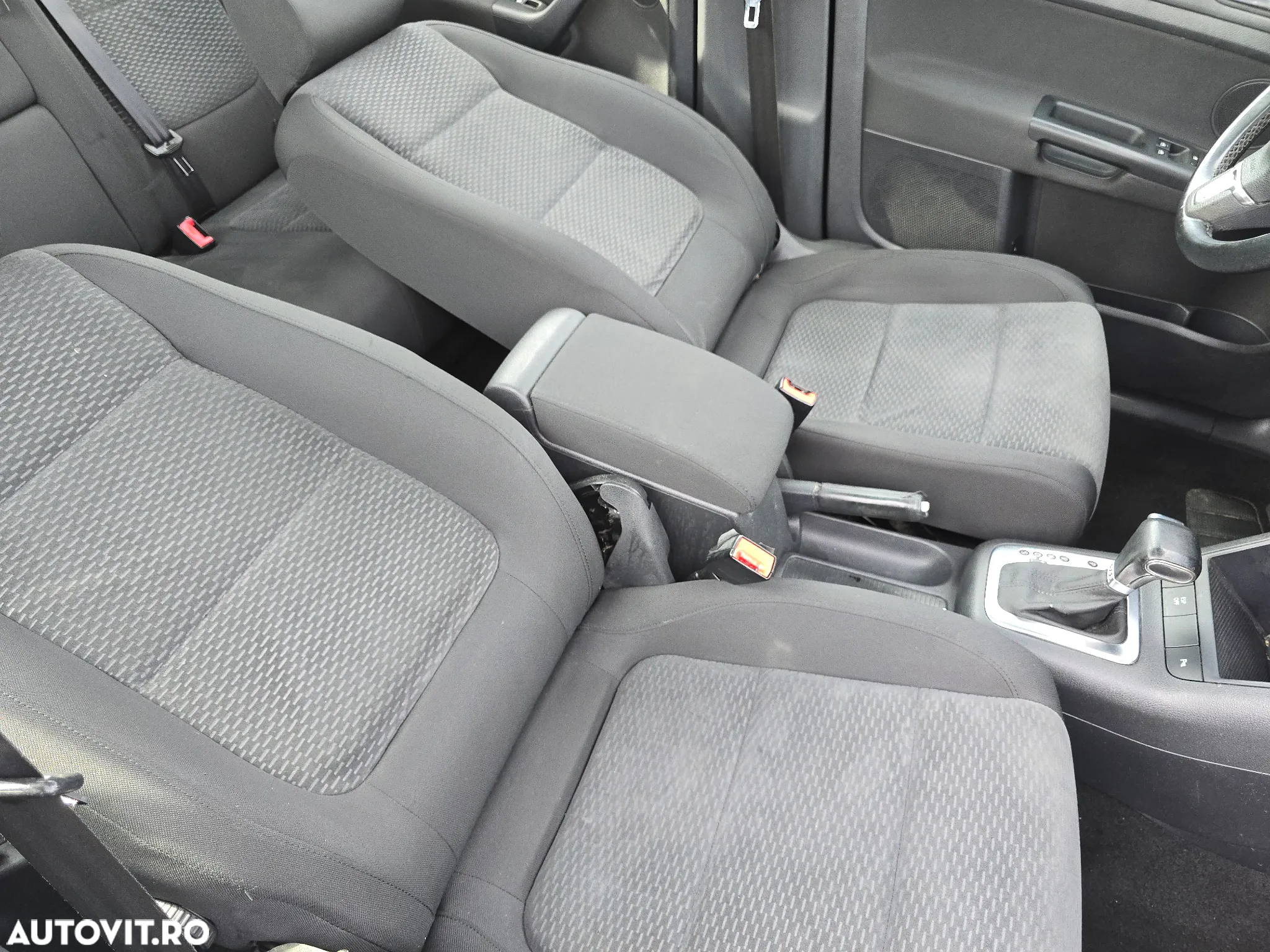 Volkswagen Golf Plus 1.4 TSI DSG Comfortline - 10