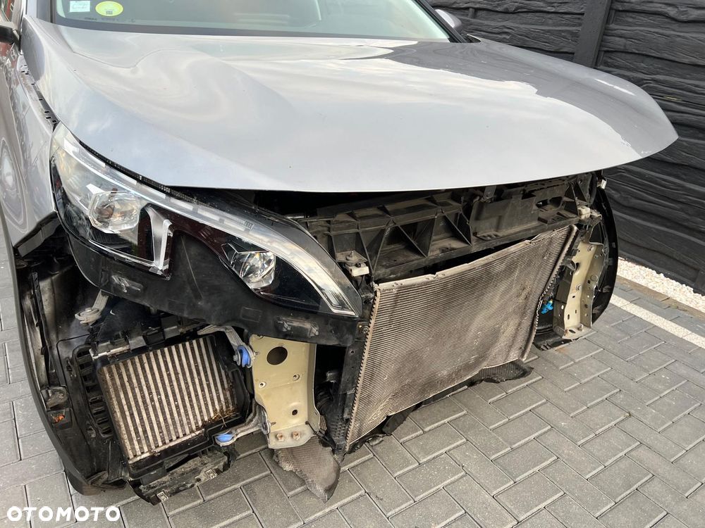 Peugeot 5008 BlueHDi 130 EAT8 Allure - 27