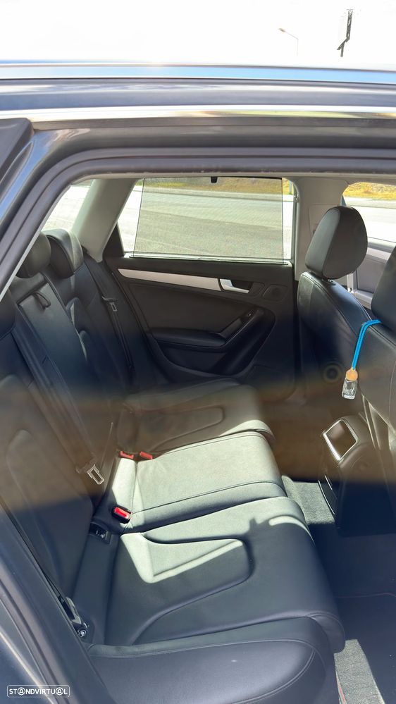 Audi A4 Avant 2.0 TDi Business Line Sport - 20