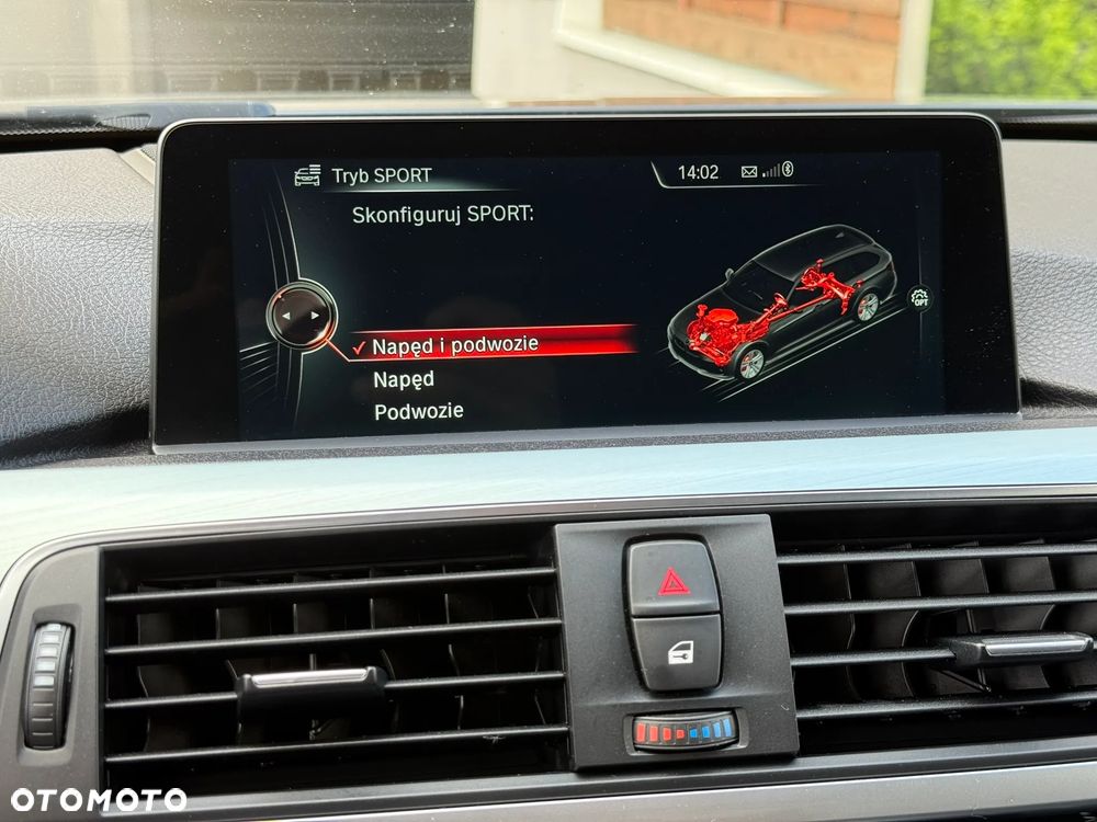 BMW Seria 3 320d Sport Line - 36