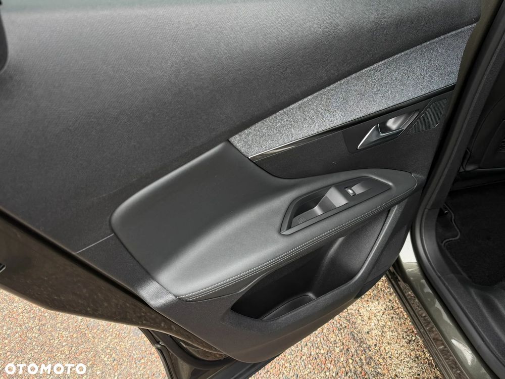 Peugeot 3008 1.5 BlueHDi Allure S&S - 34
