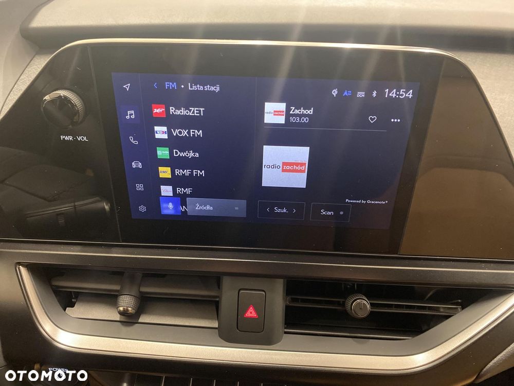Lexus UX 300h Business - 16