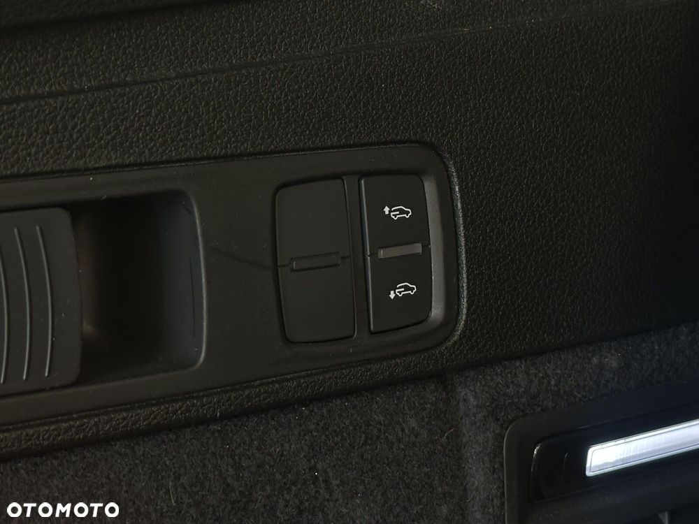Audi Q5 Sportback - 40