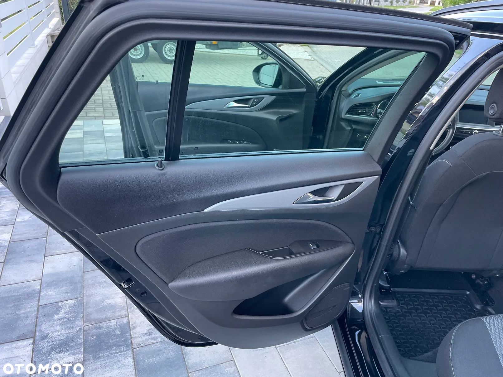 Opel Insignia Sports Tourer 2.0 Diesel Automatik Business Edition - 26
