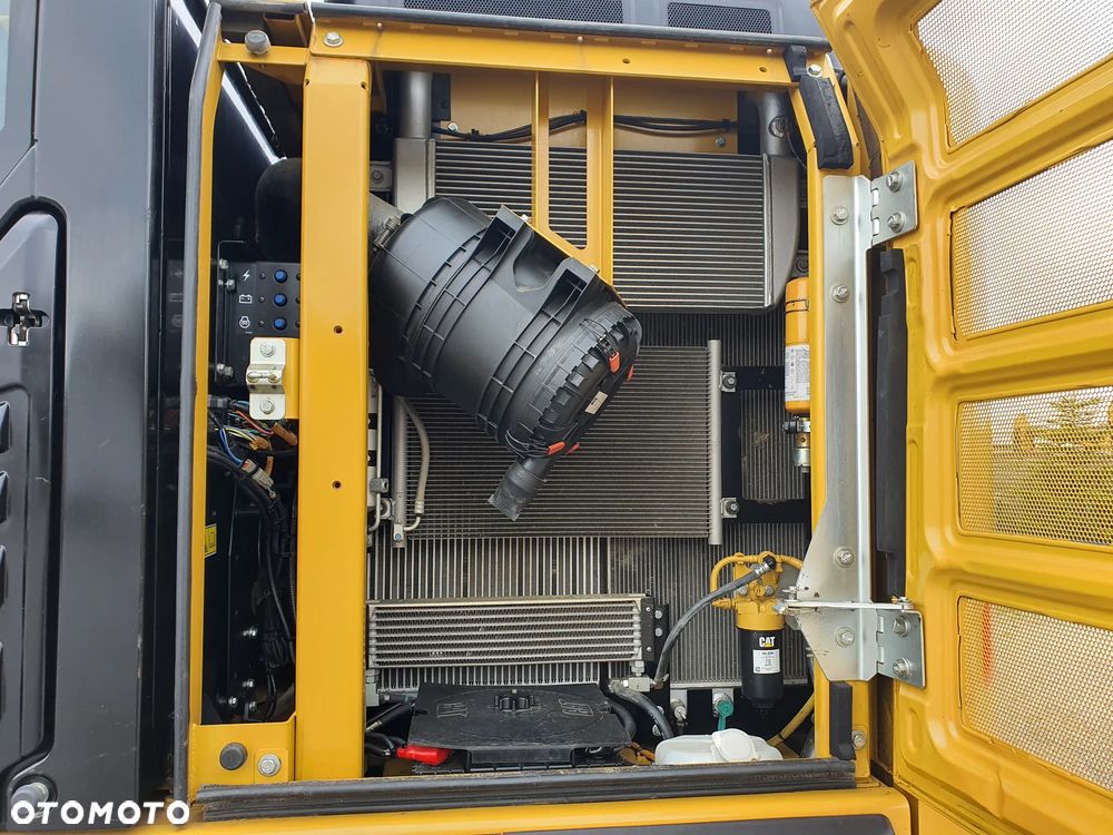 Caterpillar 320 EL RR - 16