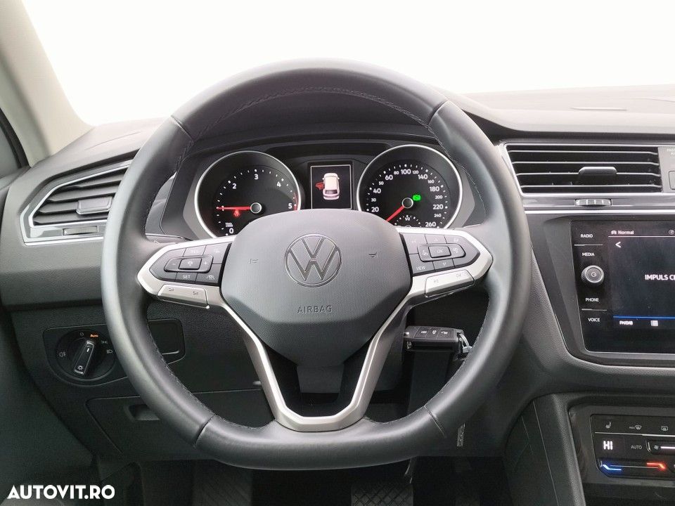 Volkswagen Tiguan - 13