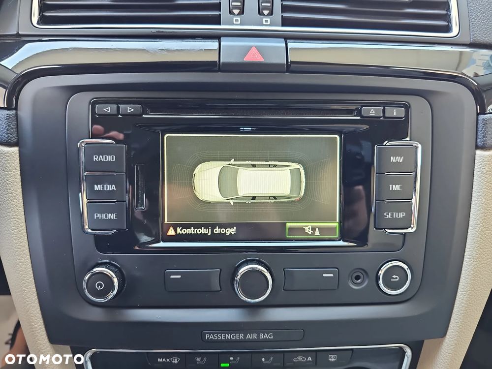Skoda Superb 2.0 TSI Elegance DSG - 25