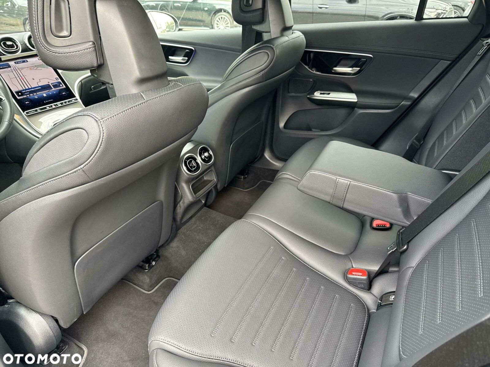 Mercedes-Benz GLC - 19