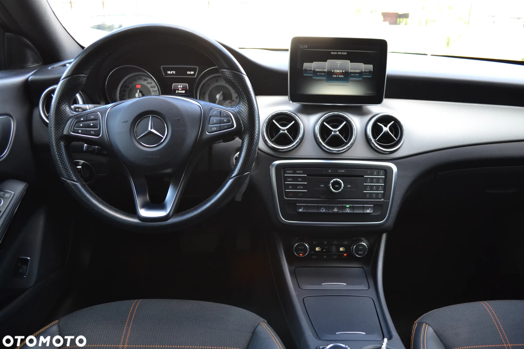 Mercedes-Benz CLA 200 7G-DCT AMG Line - 20