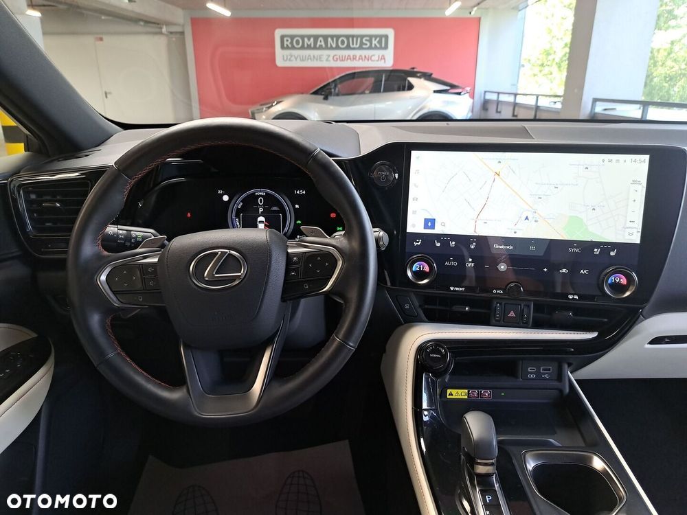 Lexus NX 350h Omotenashi AWD - 17