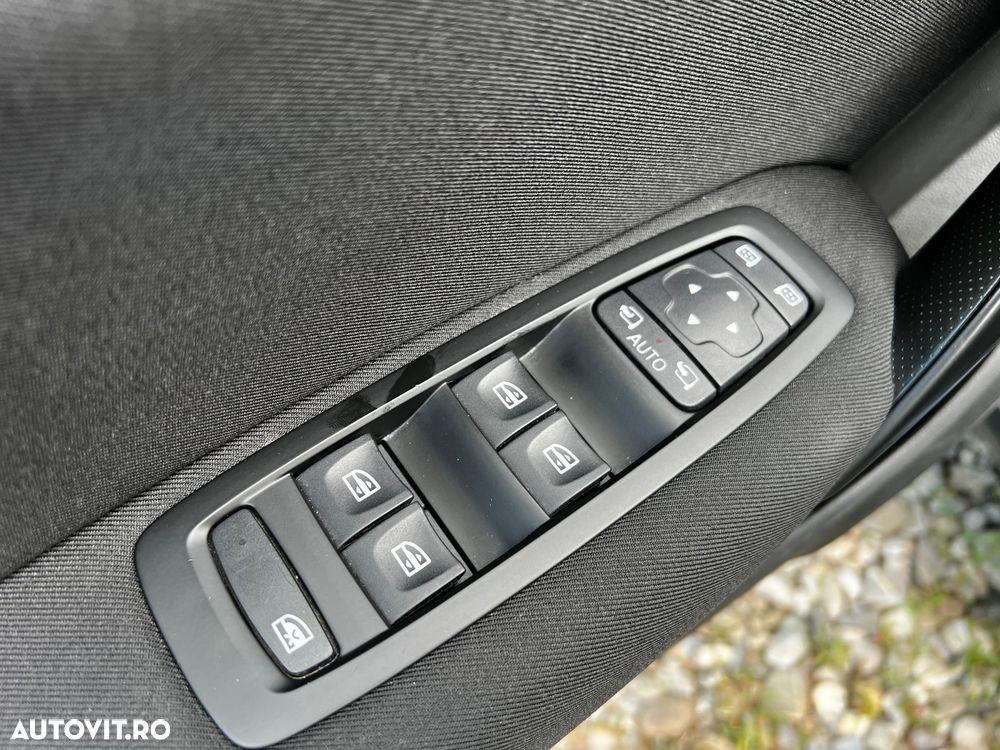 Renault Megane ENERGY dCi 110 EDC BUSINESS - 13