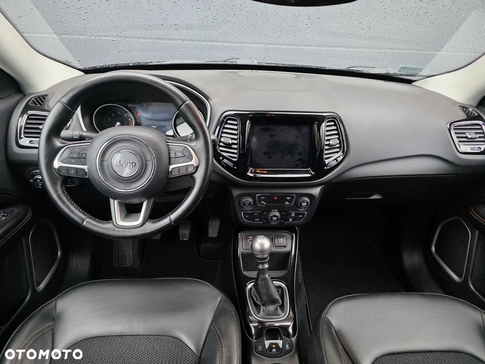 Jeep Compass 1.4 TMair Limited FWD S&S - 23