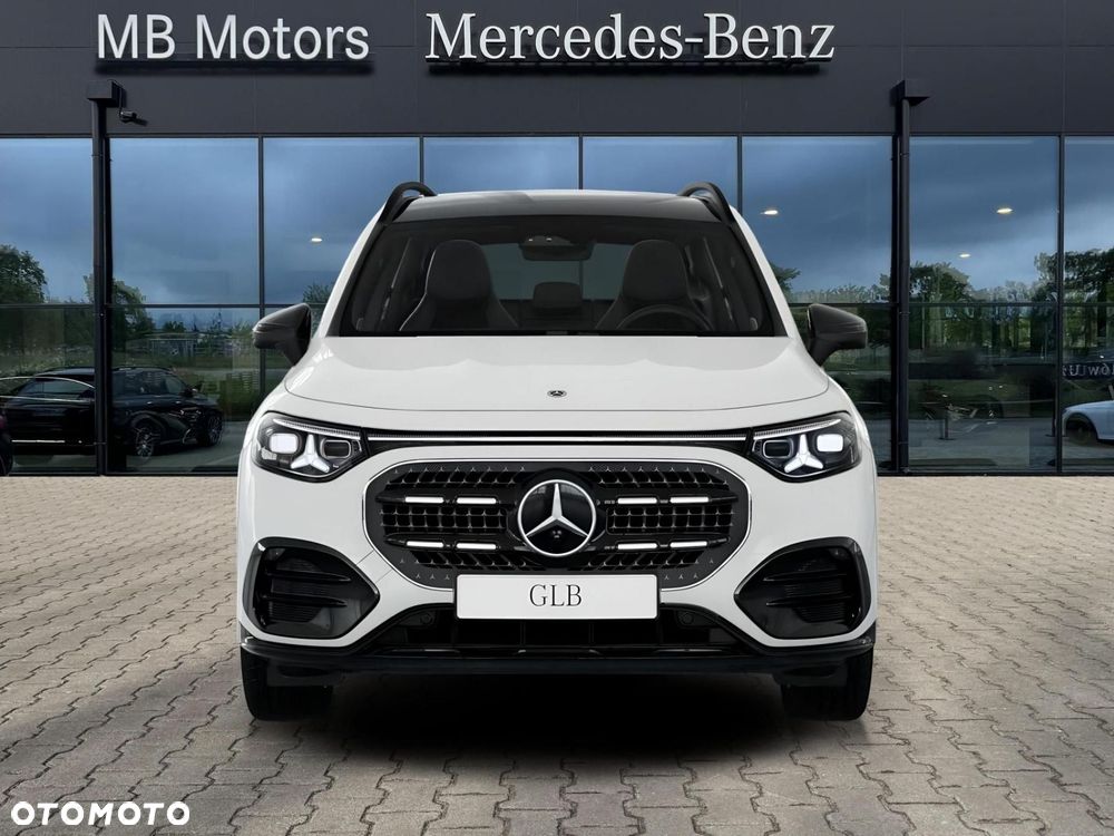 Mercedes-Benz GLB - 10