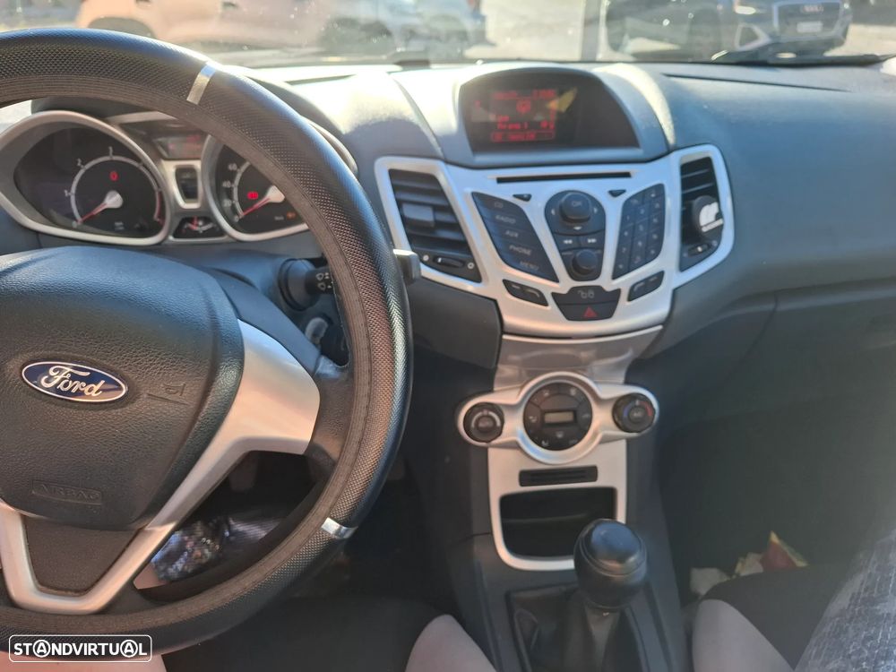 Ford Fiesta 1.6 TDCI Titanium - 3