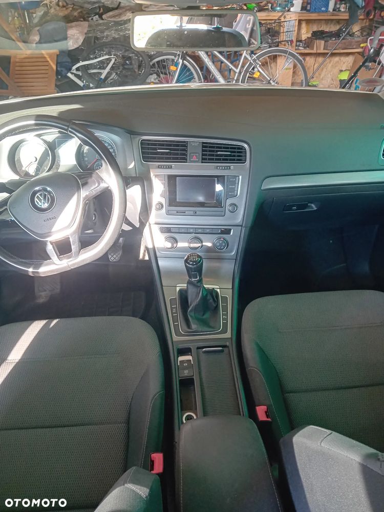 Volkswagen Golf 1.6 TDI BMT Comfortline - 9