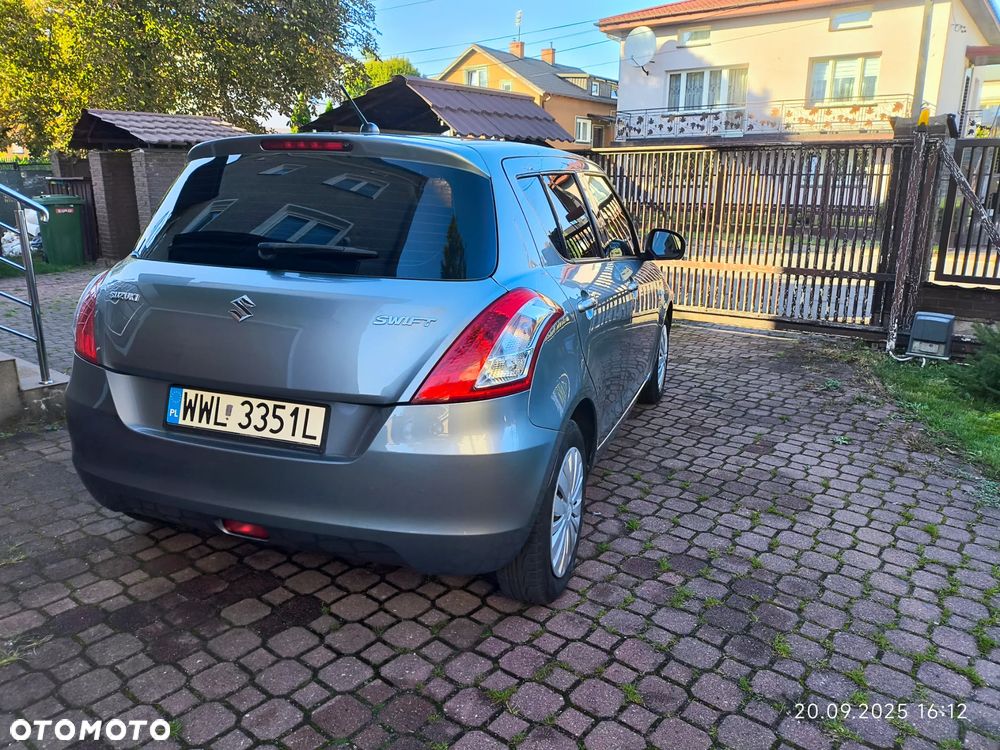 Suzuki Swift - 5
